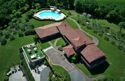 Garda Hill Boutique Apartments with Panoramic Pools e Agriturismo - Foto 7