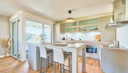 Astrolabe - 2 bedrooms - Cozy and new - Balcony - Foto 3, stove, minibar