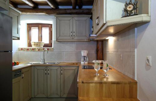 Matzanas House - Photo 5