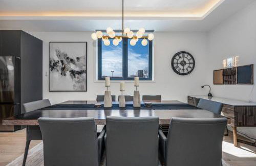 Ultra Modern Luxury - New Construction 4 Bedrooms - Photo 25