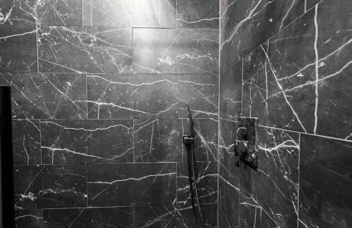 Modern Studio Retreat with Free Park - Foto 5