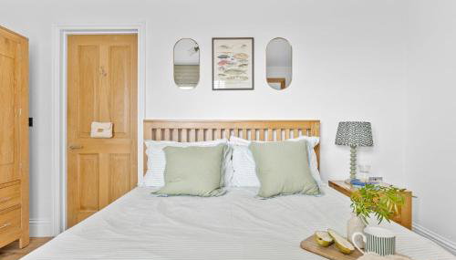 3 At The Beach, Torcross - Family friendly, Sea View, Parking - Foto 5, wardrobe