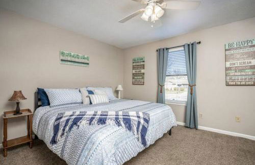 Centrally Located 3BR 2BA - ! - Photo 21