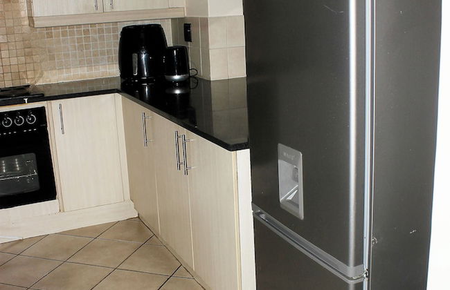 Cozy 3 Bed Duplex ,sleeps 6 With Double Bathroom - Photo 25