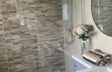 The Cwtch Pet Friendly Ground Floor Flat Near M4 and Porthcawl - Foto 14