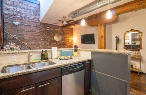 Stylish Loft | Shockoe Bottom | Walk to Canal - Foto 22