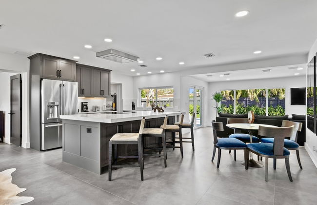 Stunning Poolside Luxury Retreat - Foto 1