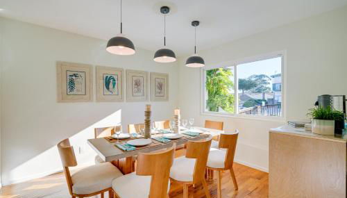 Seaside Home with Hot Tub and Patio Close to Beaches! - Foto 5