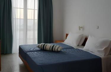 Pefkos Crystal Bay SELF-CATERED Studios and Apartments - Foto 13