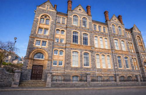 Central Plymouth Sea View Penthouse Apartment with Secure Parking - Foto 55