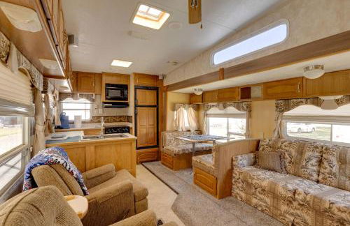 2 Mi to Lake Guntersville Peaceful Camper Home - Foto 1