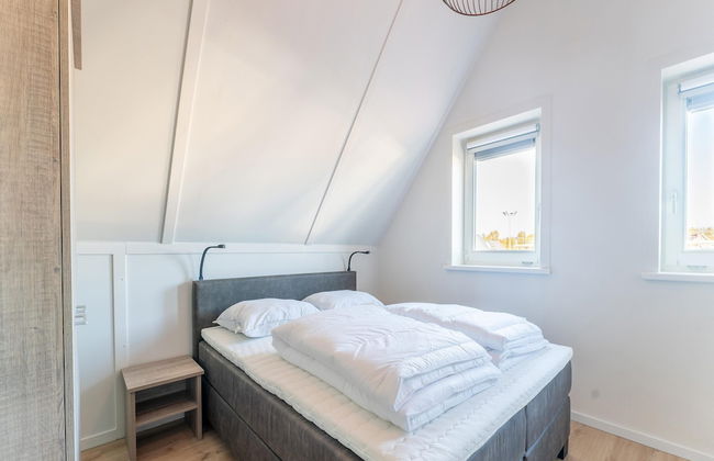 Nice Holiday Home Close to Nature Reserve - Photo 5