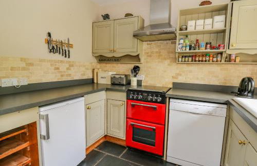 Byrdir Cottage - Photo 10