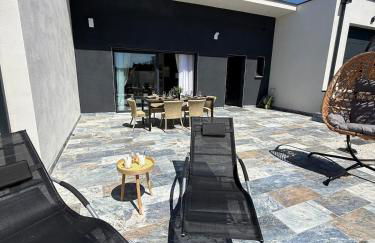 New villa 2025 Pyrenees View, Pool & Comfort - Foto 26