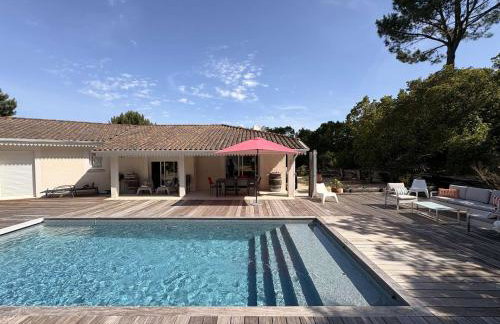 Villa spacieuse avec piscine chauffée, jardin et terrasse à Petit-Piquey - FR-1-736-9 - Foto 12