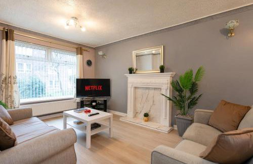 Woodhouse Stays for Contractor and Family Stay, Free Parking, Fast WiFi - Foto 2