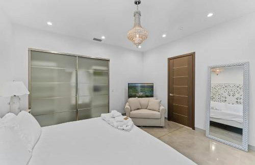 Floral City Oasis - Pool, BBQ Area & Forest View - Foto 29