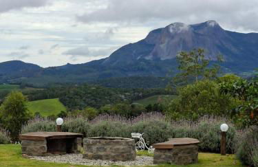 Chalé Bela Montanha Vista Pedra Azul Lareira e Charme - Foto 35