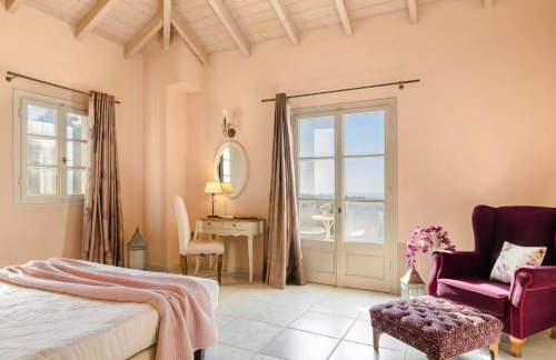 Nikolas by Vintage Travel - Photo 21