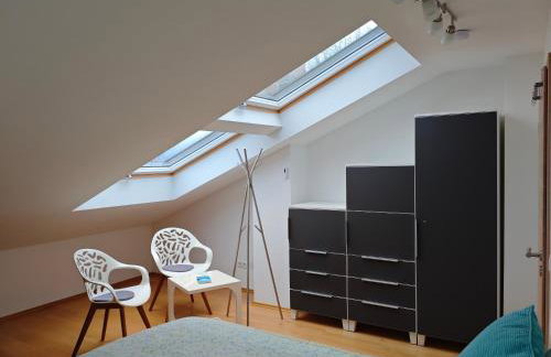 Geräumiges Atelier mit Flair und Bergblick - Foto 17