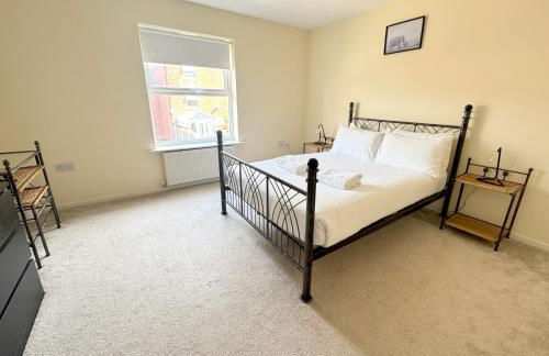 Family home close to Shrewsbury Town centre - Photo 21