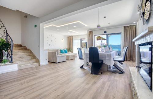 LUXURY VILLA PARADISE 120m from sandy beach, heated pool, billiard, max 12 pax - Foto 20