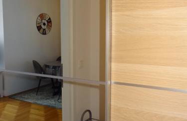 Well-equipped apartment with free parking - Photo 6