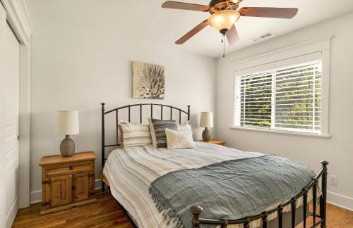 Ponderosa Escape Stunning Location Incredible Game Room Urban Trail System AC EV-charger - Photo 25