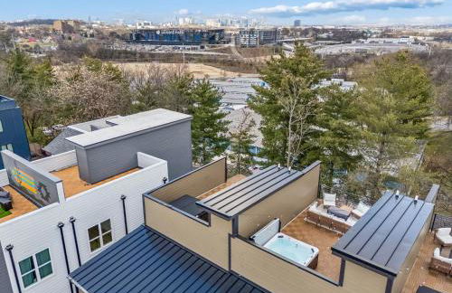 Modern Multi-Level Retreat with Rooftop Hot Tub - Foto 72