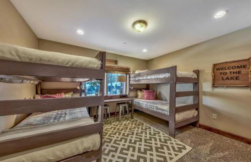 Tahoe Woods 101 at Stateline - Walk to Lake - Foto 11