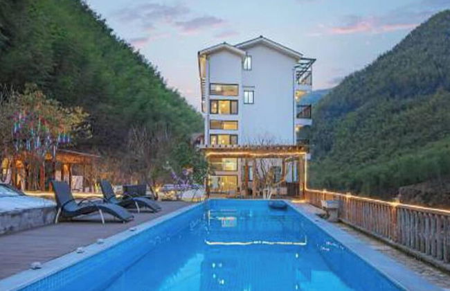 Star & Chen Zerun Van Gu Villa -Zhejiang - Photo 1