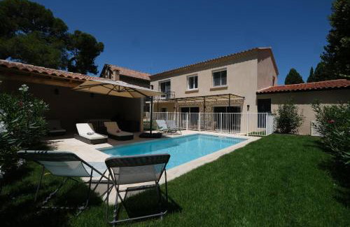 Air-conditioned villa heated pool Alpilles, sleeps 8 LS1-456 - Foto 1
