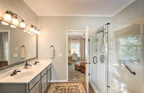 Peaceful Pisgah Mountain Getaway with Hot Tub! - Foto 17