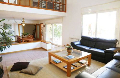 Mediterranean villa with pool near barcelona - Foto 18