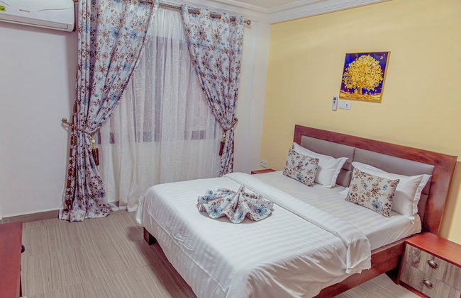 G&G Residency - Photo 21