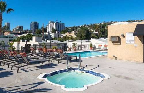 Skyline Palms 1-Bedroom with Roof-Top Pool - Foto 2