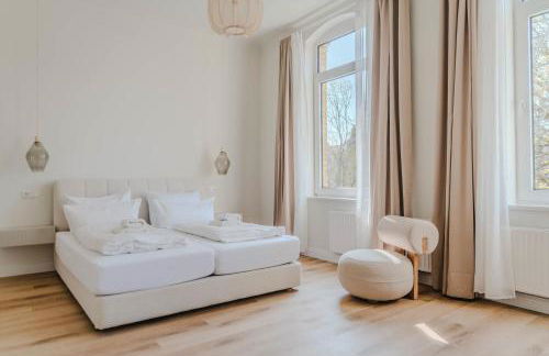 STAYLIGHT Exklusive Jugendstil-Residenz im Philosophenviertel - privater Parkplatz - Balkon - Foto 3