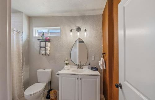 Botanical Oasis near Riverwalk - Sleeps 12 - Foto 21