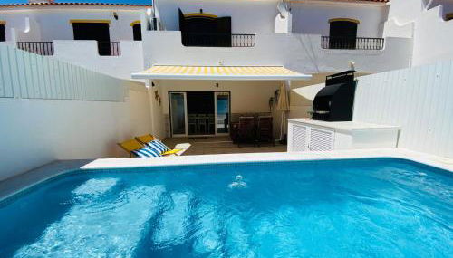 StaySalty - Resort Style Family Beach House with Pool - Foto 5