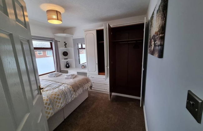 3 Bed Spacious House With Parking - Foto 2