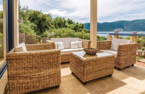 Seafront Holiday Villa - Foto 13