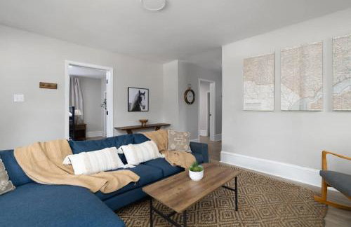 The Hilltop Haven HISTORIC West Salem Charm 5 Mins to Downtown Hospitals Walk to Greenway - Foto 8