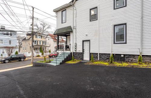 Comfort Meets Style 3BR Plus Parking - Foto 52