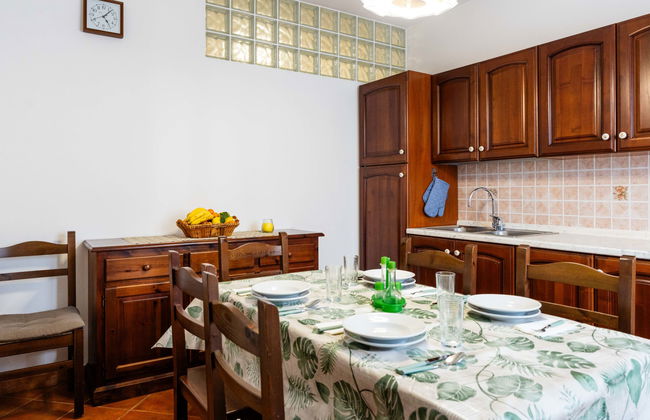 2 bedroom Apartment in Diano Castello with swimming pool and garden - Photo 14