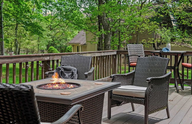 Mountain Hideout by Avantstay Game Room + Deck - Foto 20