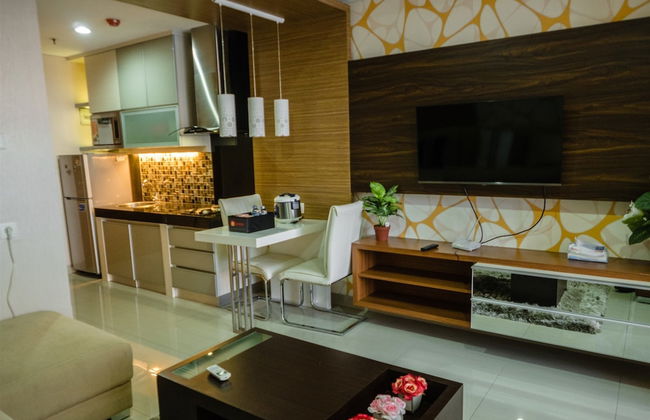 Luxurious 1BR At Dago Suites Apartment - Foto 23