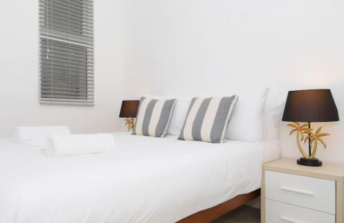 Stylish London Flat with Garden, Close to City - Foto 26