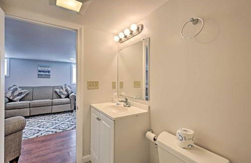 Old Orchard Beach Home with Patio Walk to Beach - Foto 21