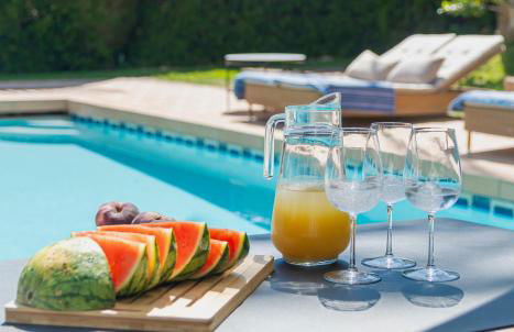 Charming Andalusian-Style Beach Villa - Foto 41