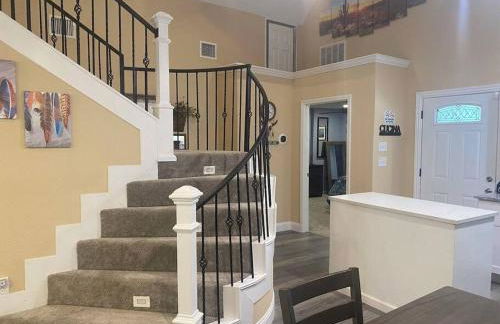 StockYards-BBobs-4mins! GrayLee House.4-Bedrooms - Foto 22